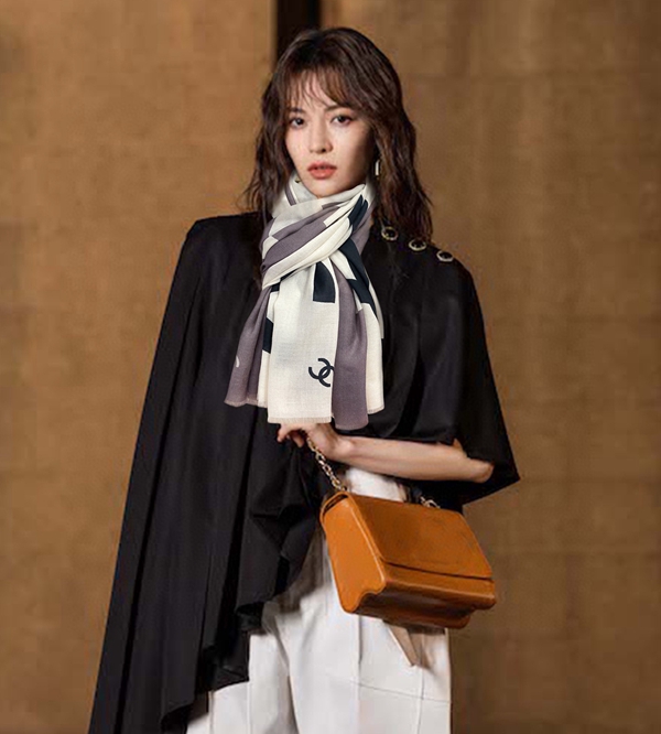 ブランドマフラー正面デザイン